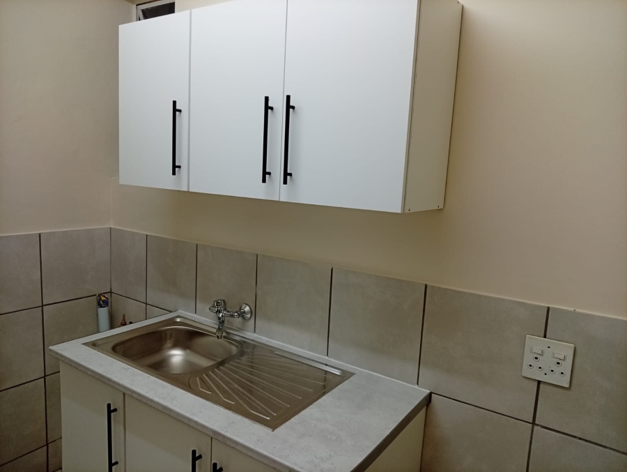 To Let 1 Bedroom Property for Rent in Doorn Free State